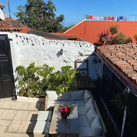 Casa Rustica Frente Al Teide Rustic House Facing Mount Teide Semesterbostad *