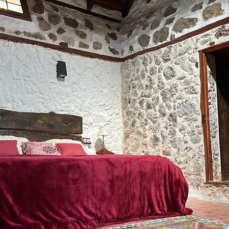 Semesterbostad Casa Rustica Frente Al Teide Rustic House Facing Mount Teide